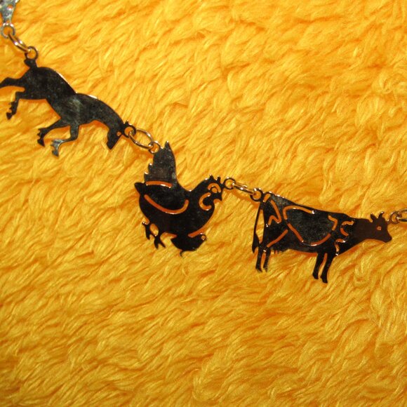 AMAZING-BARNYARD-NECKLACE-LINKS-PIG-HORSE-COW-SHEEP-GOLD-WILD BRYDE-UNIQUE! - Picture 1 of 13